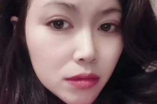 网红摊主鹅腿阿姨塌房后更多黑料被曝光儿子天天开豪车游玩