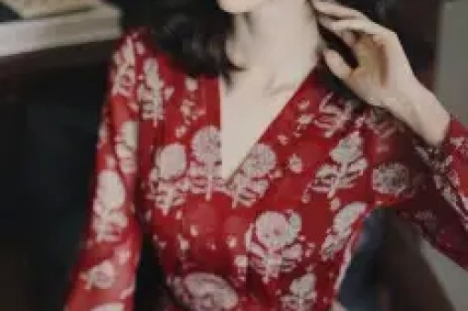曾自称“覃海洋未婚妻”网红被指诈骗或达数亿警方回应