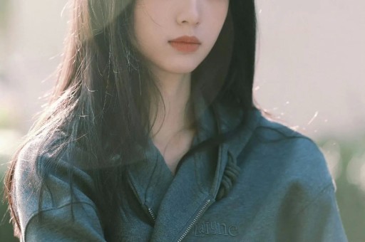 大瓜！百万粉丝女网红梁嘉蕊被曝私生活混乱！聊天记录辣眼！